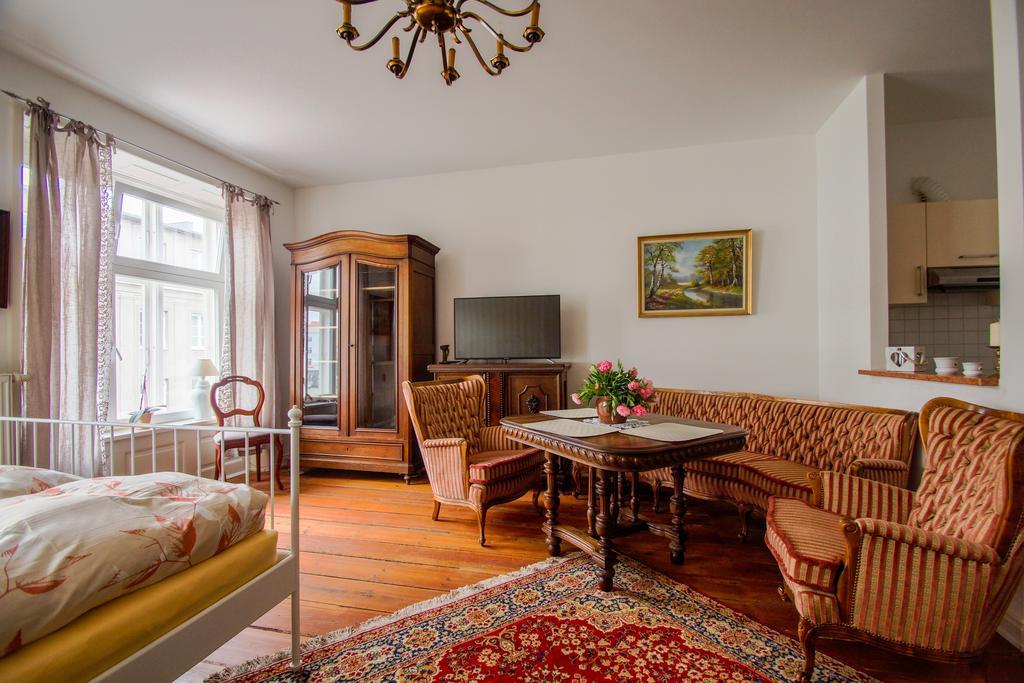 Cafe 28 & Pension Am Markt Wißmar المظهر الخارجي الصورة