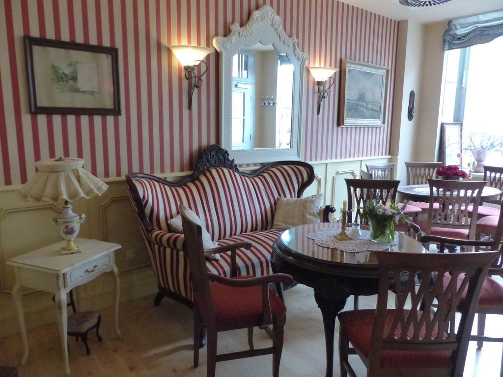 Cafe 28 & Pension Am Markt Wißmar المظهر الخارجي الصورة